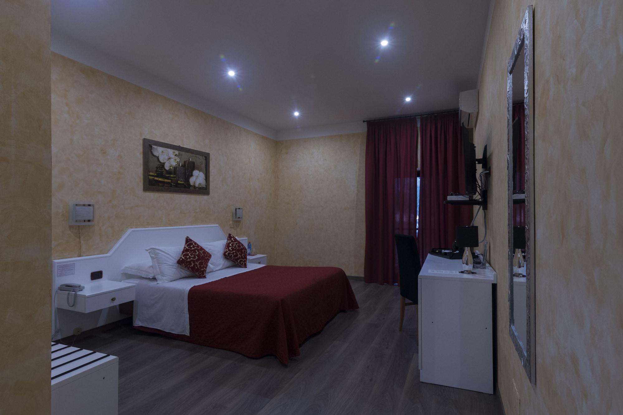 Hotel Villa Del Cardinale Norma Luaran gambar