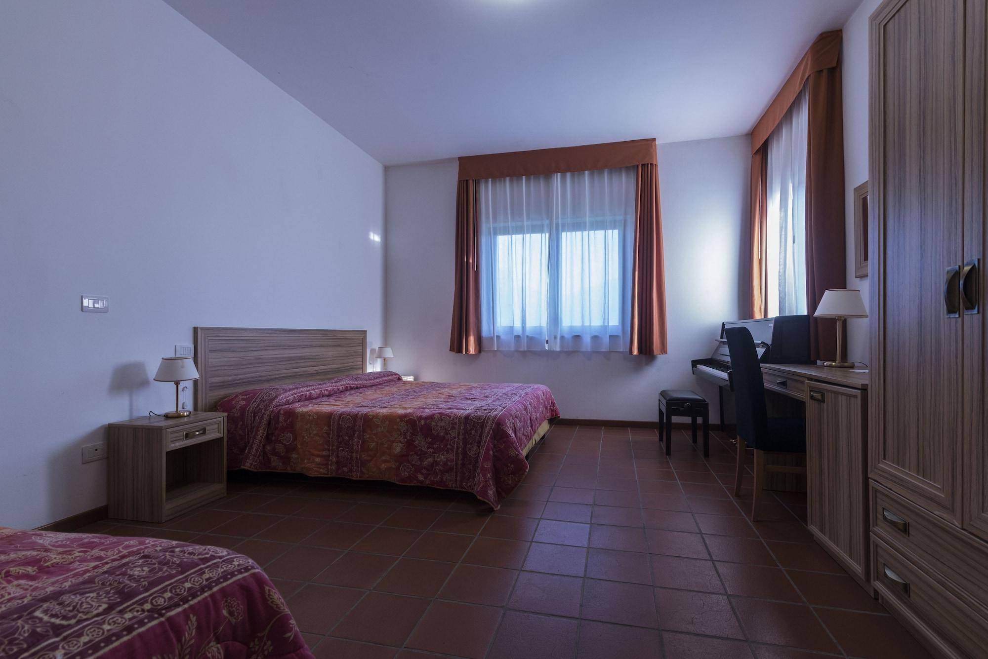 Hotel Villa Del Cardinale Norma Luaran gambar