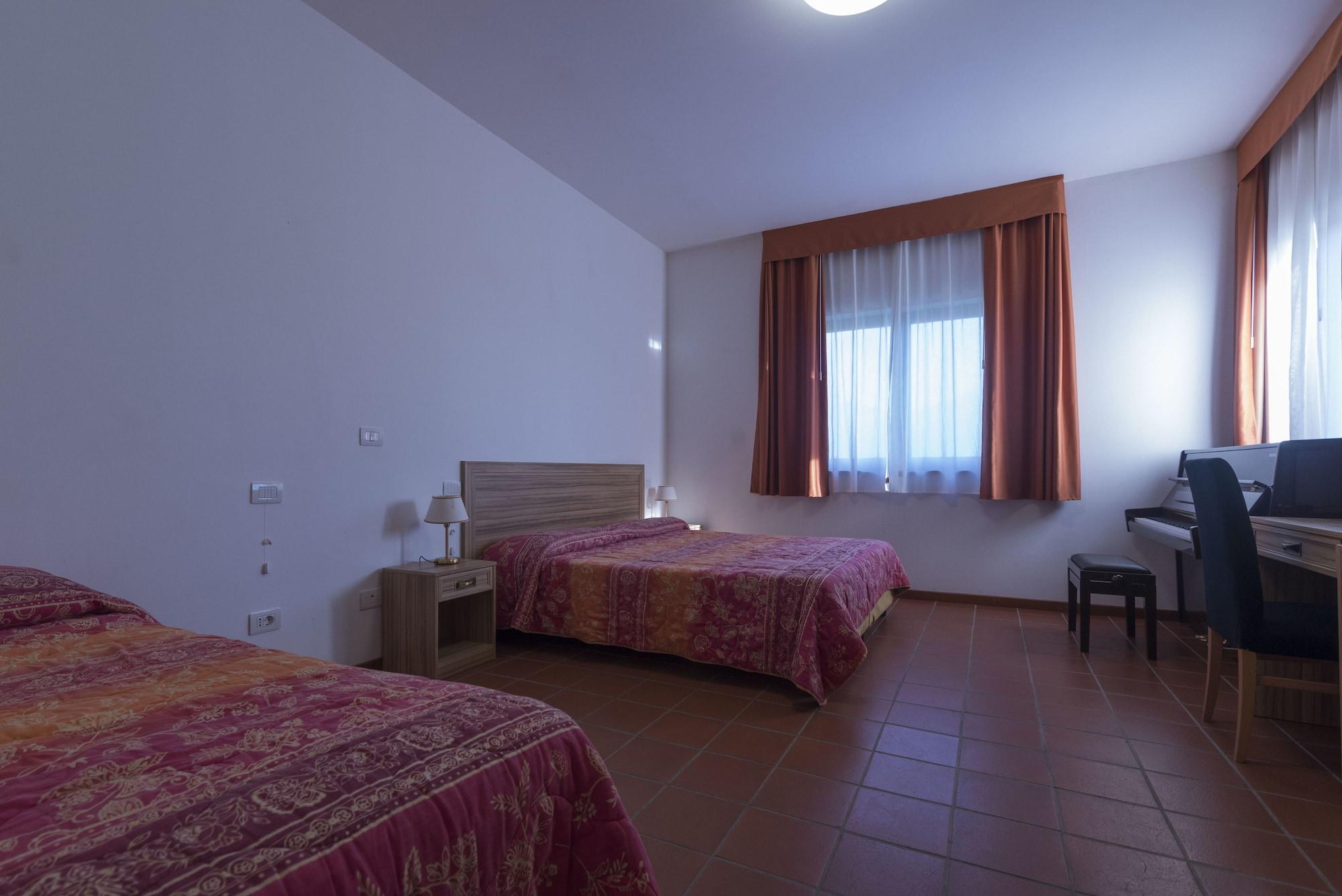 Hotel Villa Del Cardinale Norma Luaran gambar