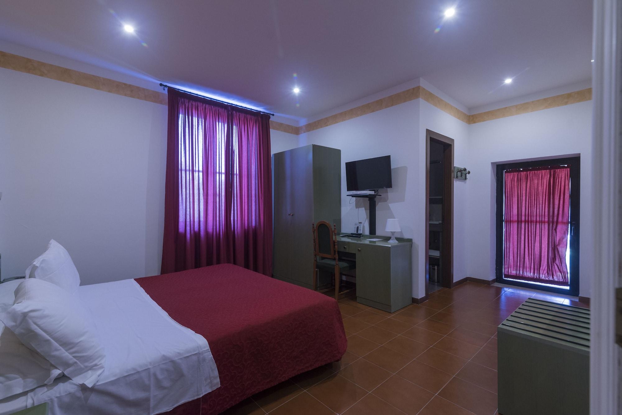 Hotel Villa Del Cardinale Norma Luaran gambar